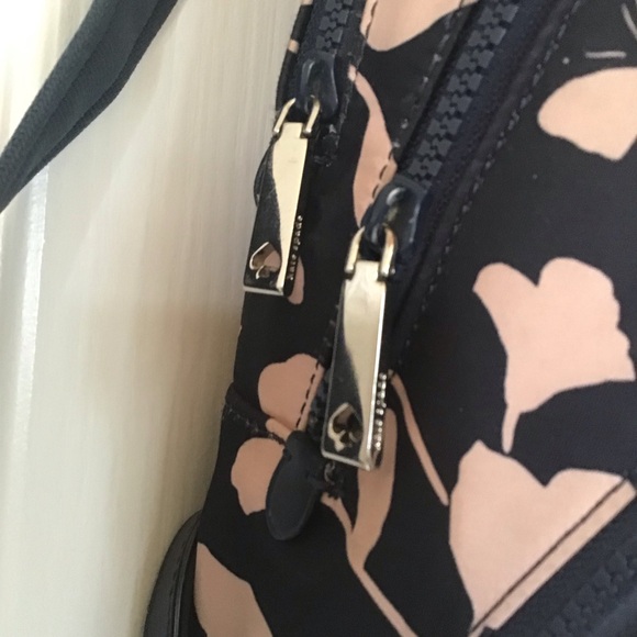 Kate Spade floral 3 compartment backpack - Picture 4 of 7